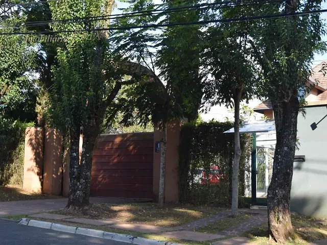 Casa com 1143m², à venda ou para alugar, no bairro Juvevê em Curitiba