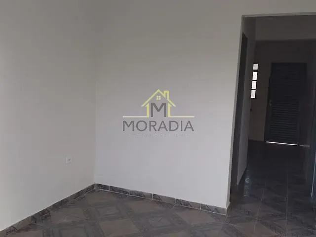 Casa com 170m² 2 quartos e 1 banheiro, à venda ou para alugar, no bairro Jardim Europa em Guaxupé