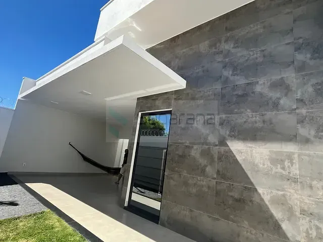 Casa 3 quartos e 3 banheiros, à venda ou para alugar, no bairro Belvedere em Patrocínio