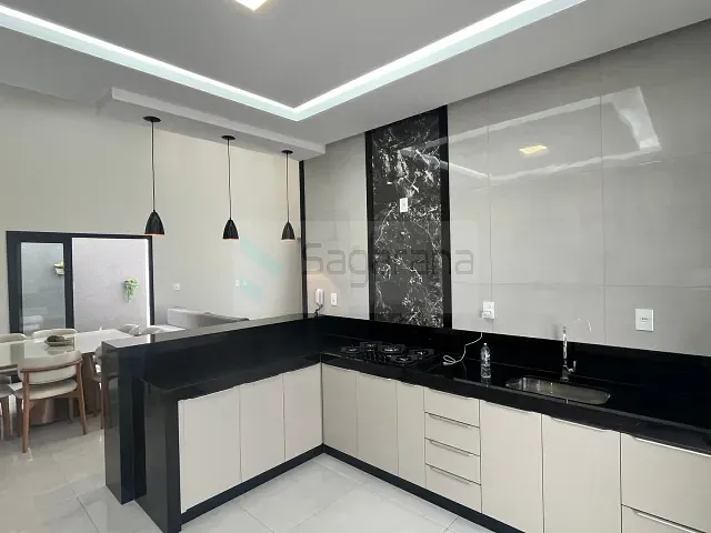 Casa 3 quartos e 3 banheiros, à venda ou para alugar, no bairro Belvedere em Patrocínio