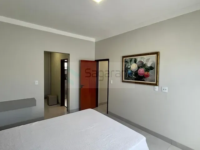 Casa 3 quartos e 3 banheiros, à venda ou para alugar, no bairro Belvedere em Patrocínio