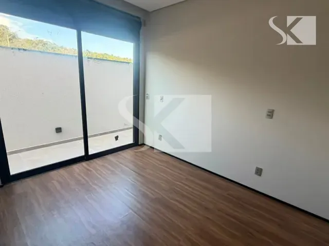 Casa 3 quartos e 5 banheiros, à venda, no bairro Além Ponte em Sorocaba