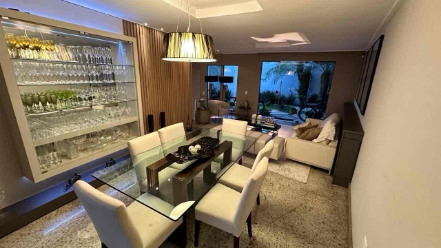 Casa com 420m² 4 quartos e 4 banheiros, à venda, no bairro Castelo em Belo Horizonte