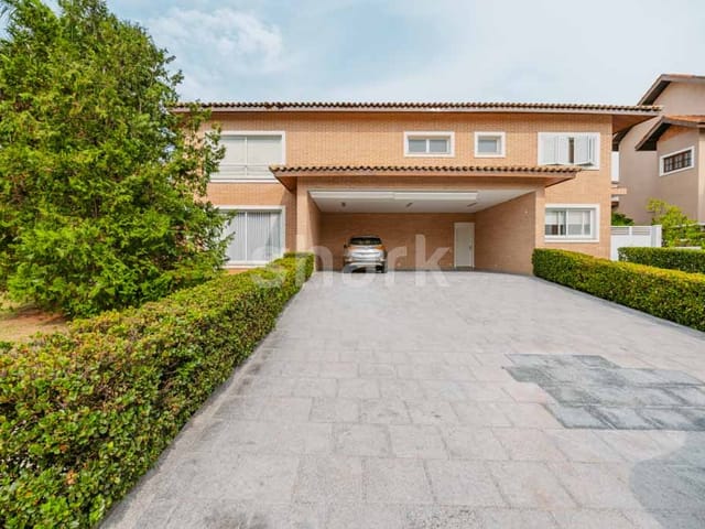 Casa com 1080m² 4 quartos e 7 banheiros, à venda, no bairro Alphaville em Santana de Parnaíba