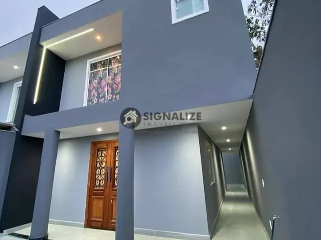 Casa 3 quartos e 3 banheiros, à venda, no bairro Vinhateiro em São Pedro da Aldeia