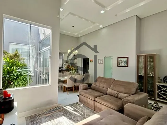 Casa com 300m² 3 quartos e 4 banheiros, à venda, no bairro Residencial Imigrantes em Nova Odessa