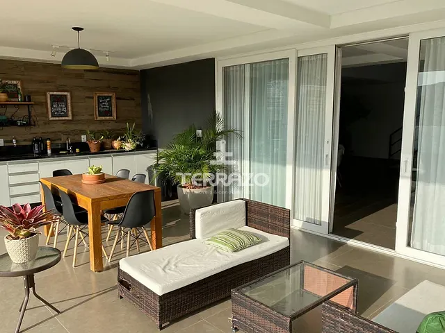 Casa com 398m² 3 quartos e 2 banheiros, à venda, no bairro Jardim Belvedere em Volta Redonda