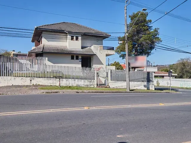 Casa com 380m² 3 quartos e 3 banheiros, à venda, no bairro Bigorrilho em Curitiba