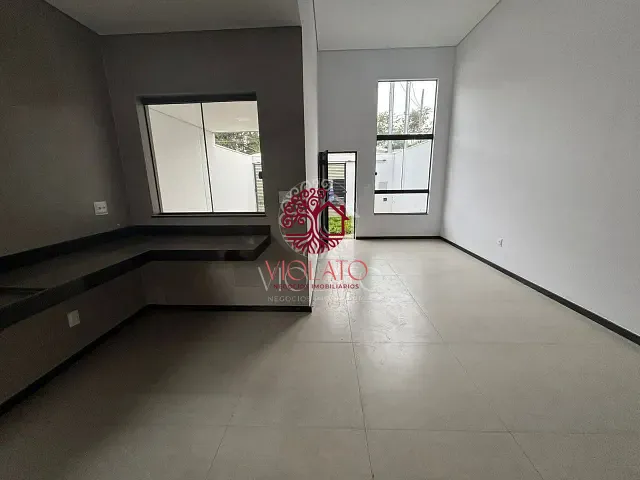 Casa com 180m² 3 quartos e 2 banheiros, à venda ou para alugar, no bairro Residencial Visão em Lagoa Santa