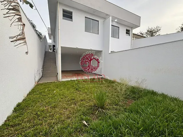 Casa com 180m² 3 quartos e 2 banheiros, à venda ou para alugar, no bairro Residencial Visão em Lagoa Santa