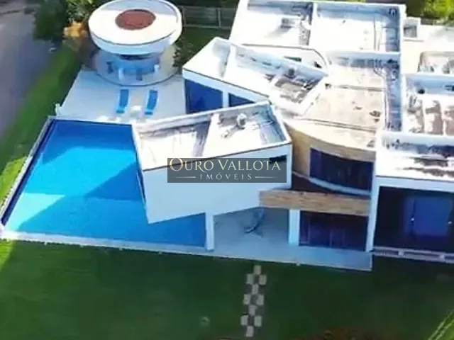 Casa com 1050m² 3 quartos e 4 banheiros, à venda, no bairro Jacarecica em Maceió
