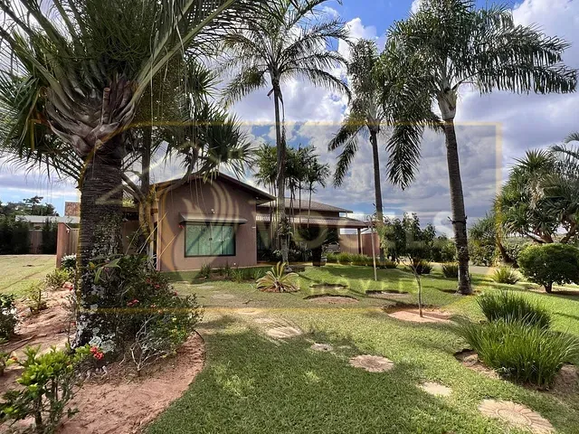 Casa 3 quartos e 4 banheiros, à venda, no bairro Chácara São José em Jaguariúna