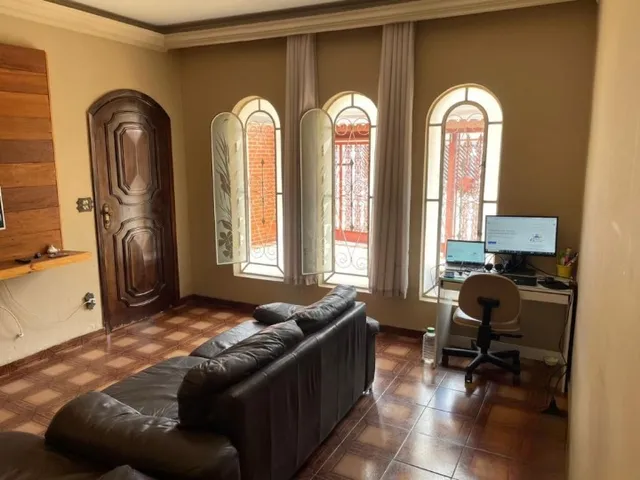 Casa 3 quartos e 3 banheiros, à venda, no bairro Vila Scarpelli em Santo André