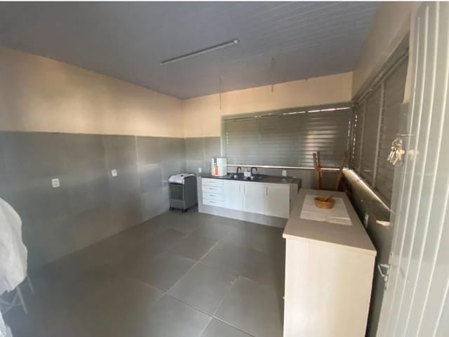 Casa com 850m², à venda, no bairro Zona Rural em Abadiânia