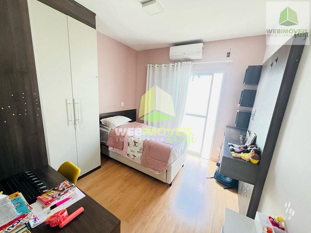 Casa, 3 quartos, 240 m² - Foto 35