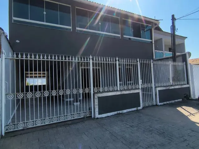 Casa com 350m² 4 quartos e 4 banheiros, à venda ou para alugar, no bairro Campo Grande em Rio de Janeiro