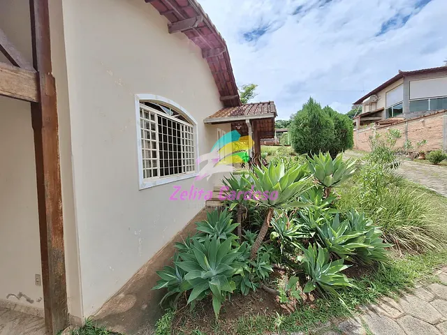 Casa com 3000m² 4 quartos e 3 banheiros, à venda, no bairro Condomínio Vale do Ouro em Ribeirão das Neves