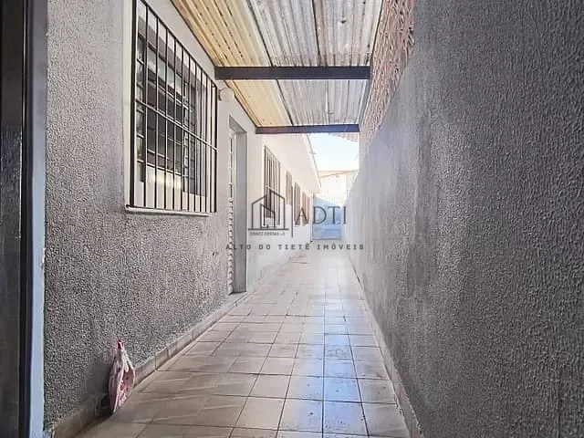 Casa com 182m² 3 quartos e 1 banheiro, à venda, no bairro Vila Sud Menuci em Mogi das Cruzes