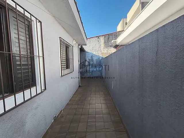 Casa com 182m² 3 quartos e 1 banheiro, à venda, no bairro Vila Sud Menuci em Mogi das Cruzes