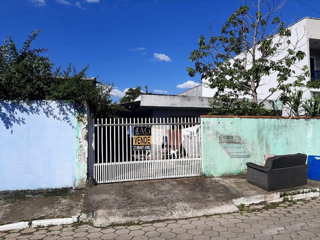 Casa 3 quartos e 1 banheiro, à venda, no bairro Cordeiros em Itajaí