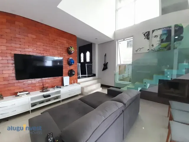 Casa com 300m² 3 quartos e 1 banheiro, à venda, no bairro Centro em São José