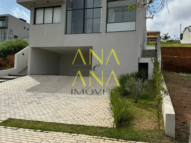 Casa com 250m² 3 quartos e 1 banheiro, à venda, no bairro Residencial dos Lagos em Bragança Paulista