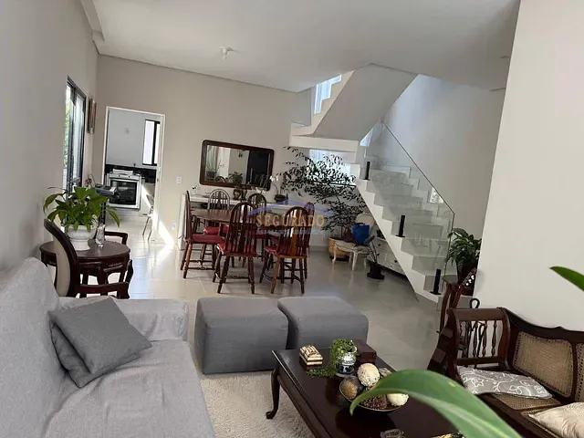 Casa 3 quartos e 4 banheiros, à venda, no bairro Vila Monte Alegre em Paulínia