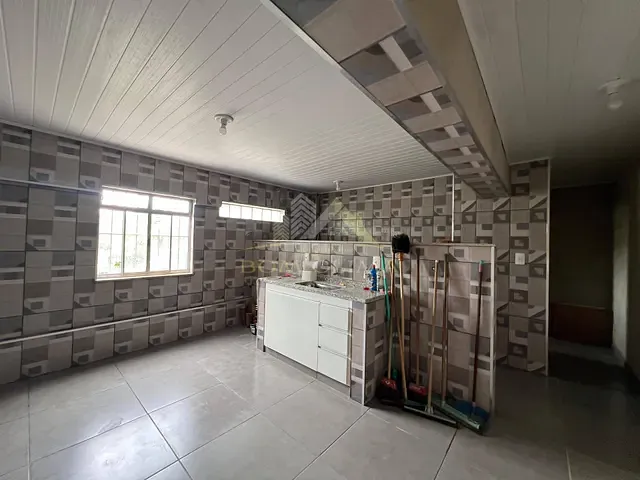 Casa 7 quartos e 2 banheiros, à venda, no bairro Quintas das Avenidas em Juiz de Fora