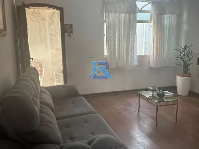 Casa com 280m² 2 quartos e 3 banheiros, à venda, no bairro Centro em Itatiba