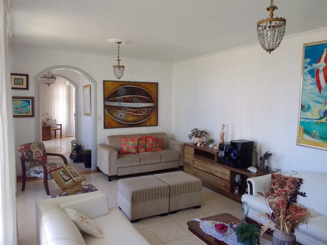 Casa com 1070m² 4 quartos e 2 banheiros, à venda, no bairro Saco dos Limões em Florianópolis