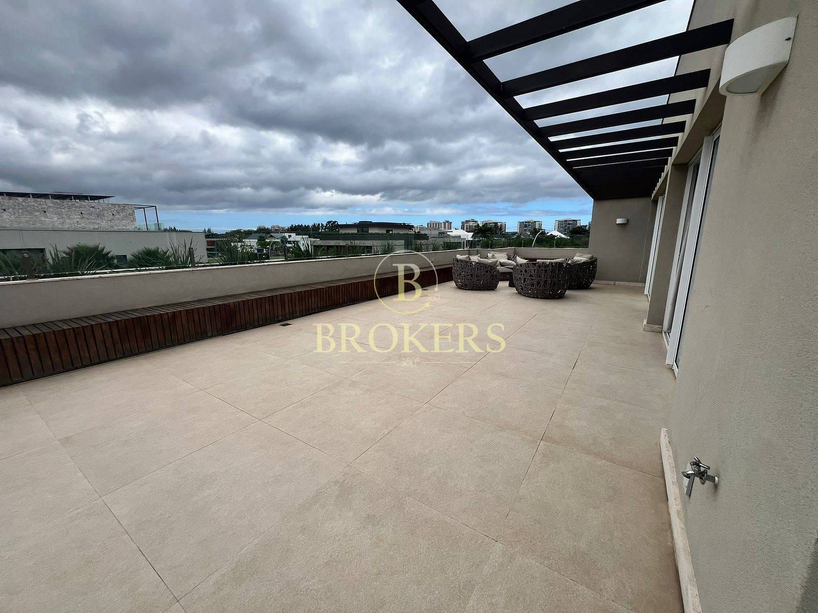 Casa à Venda na Barra da Tijuca, Rio de Janeiro – Design Contemporâneo e Alto Padrão