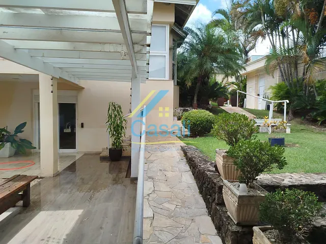 Casa com 1500m² 5 quartos e 8 banheiros, à venda, no bairro Esplanada Mendes Moraes em São Roque