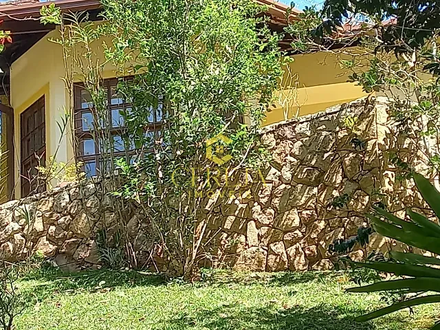 Casa com 860m² 3 quartos e 2 banheiros, à venda, no bairro Debossan em Nova Friburgo