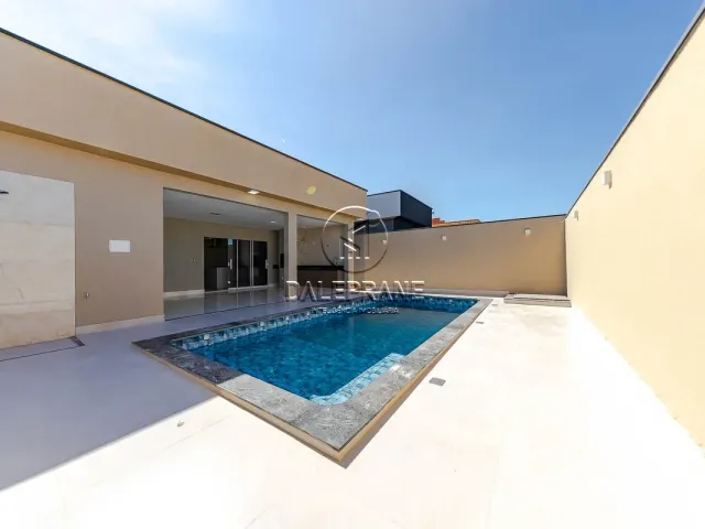 Casa 4 quartos e 6 banheiros, à venda, no bairro Setor Habitacional Vicente Pires em Brasília