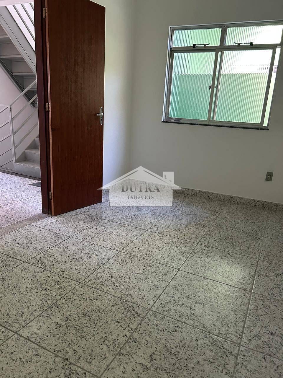 Casa para alugar com 3 quartos, 87m² - Foto 14