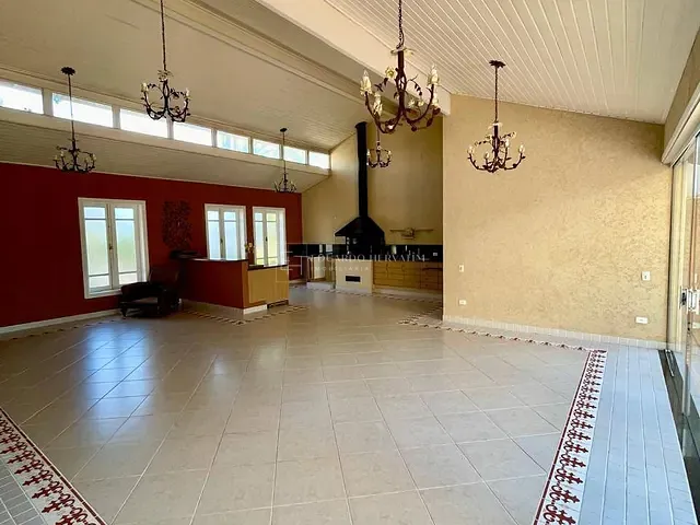 Casa 4 quartos e 7 banheiros, à venda, no bairro Chácara Malota em Jundiaí
