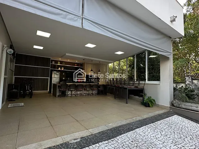 Casa com 543m² 3 quartos e 5 banheiros, à venda, no bairro Vila Israel em Americana