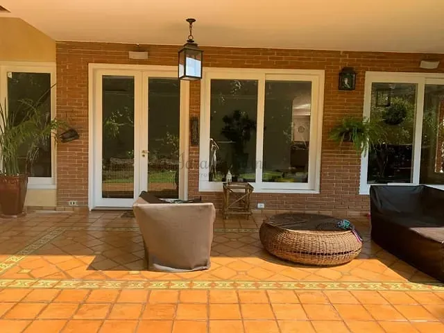Casa com 1100m² 3 quartos e 4 banheiros, à venda, no bairro Forest Hills em Jandira