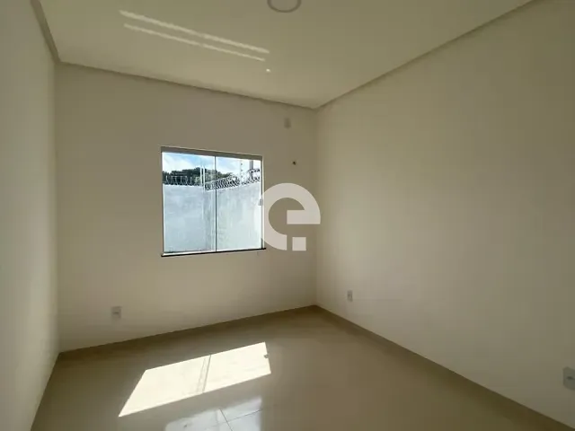 Casa 2 quartos e 2 banheiros, à venda, no bairro Ipanema II em Santarém