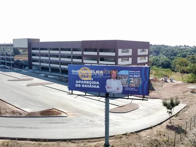 Kitnet com 407m² 6 quartos e 6 banheiros, à venda, no bairro Setor Conde dos Arcos Complemento em Aparecida de Goiânia