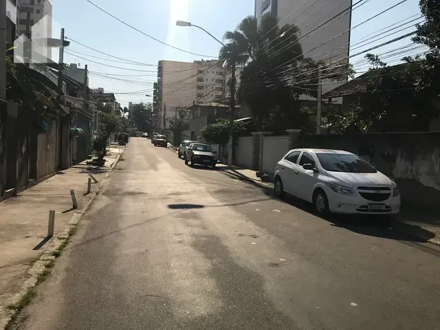 Casa com 250m² 3 quartos e 2 banheiros, à venda, no bairro Centro em Nova Iguaçu