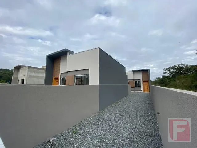 Casa 2 quartos e 1 banheiro, à venda, no bairro Itapema do Norte em Itapoá