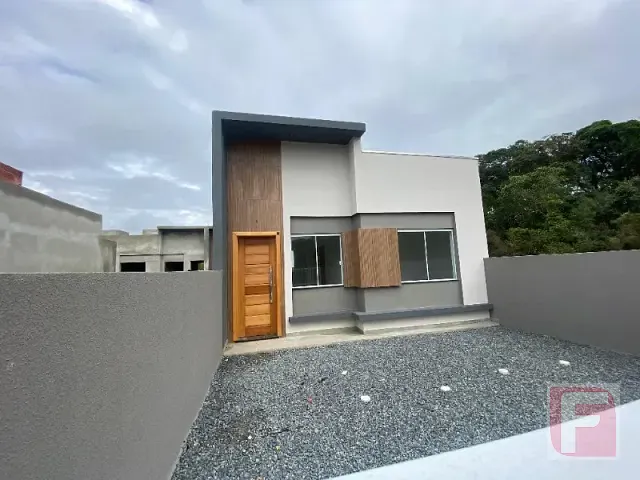 Casa 2 quartos e 1 banheiro, à venda, no bairro Itapema do Norte em Itapoá