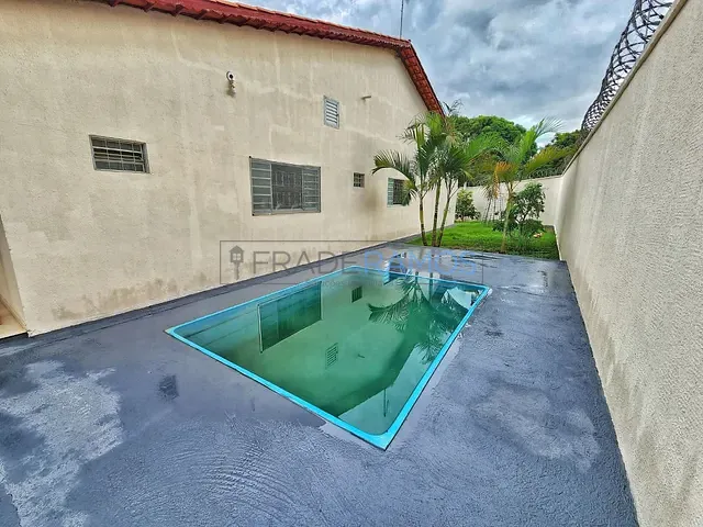 Casa com 361m² 3 quartos e 2 banheiros, à venda, no bairro Jardim Dom Bosco em Aparecida de Goiânia