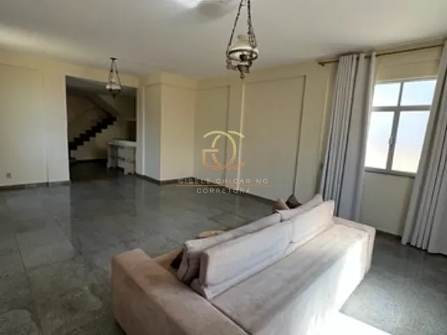 Casa 4 quartos e 8 banheiros, à venda ou para alugar, no bairro Santa Cruz em Valença