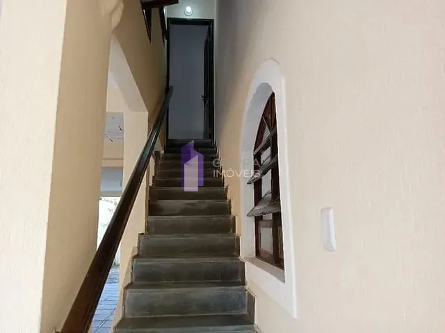 Casa 5 quartos e 5 banheiros, à venda, no bairro Itaipu em Niterói