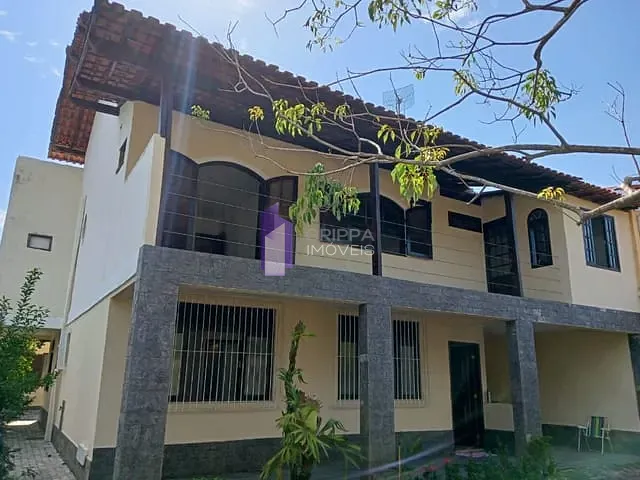 Casa 5 quartos e 5 banheiros, à venda, no bairro Itaipu em Niterói