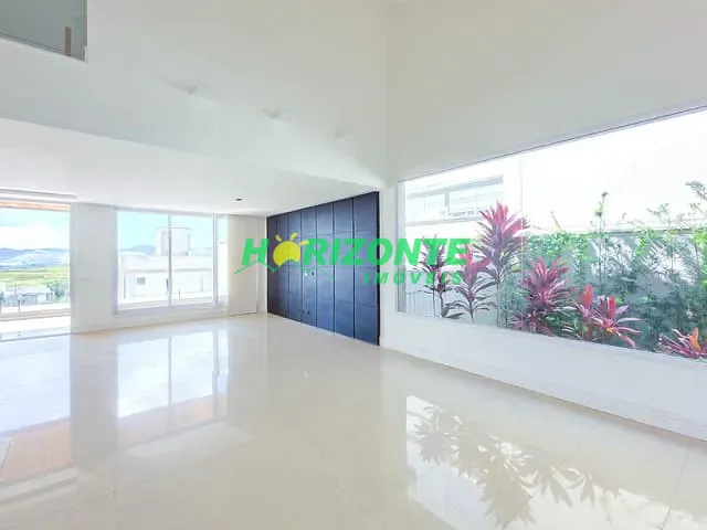 Casa com 485m² 4 quartos e 6 banheiros, à venda, no bairro Condomínio Residencial Jaguary em São José dos Campos