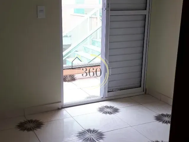 Casa com 45m² 2 quartos e 3 banheiros, para alugar, no bairro Itaquera em São Paulo