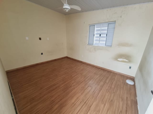 Casa com 90m² 3 quartos e 1 banheiro, para alugar, no bairro Jardim Roberto em Osasco